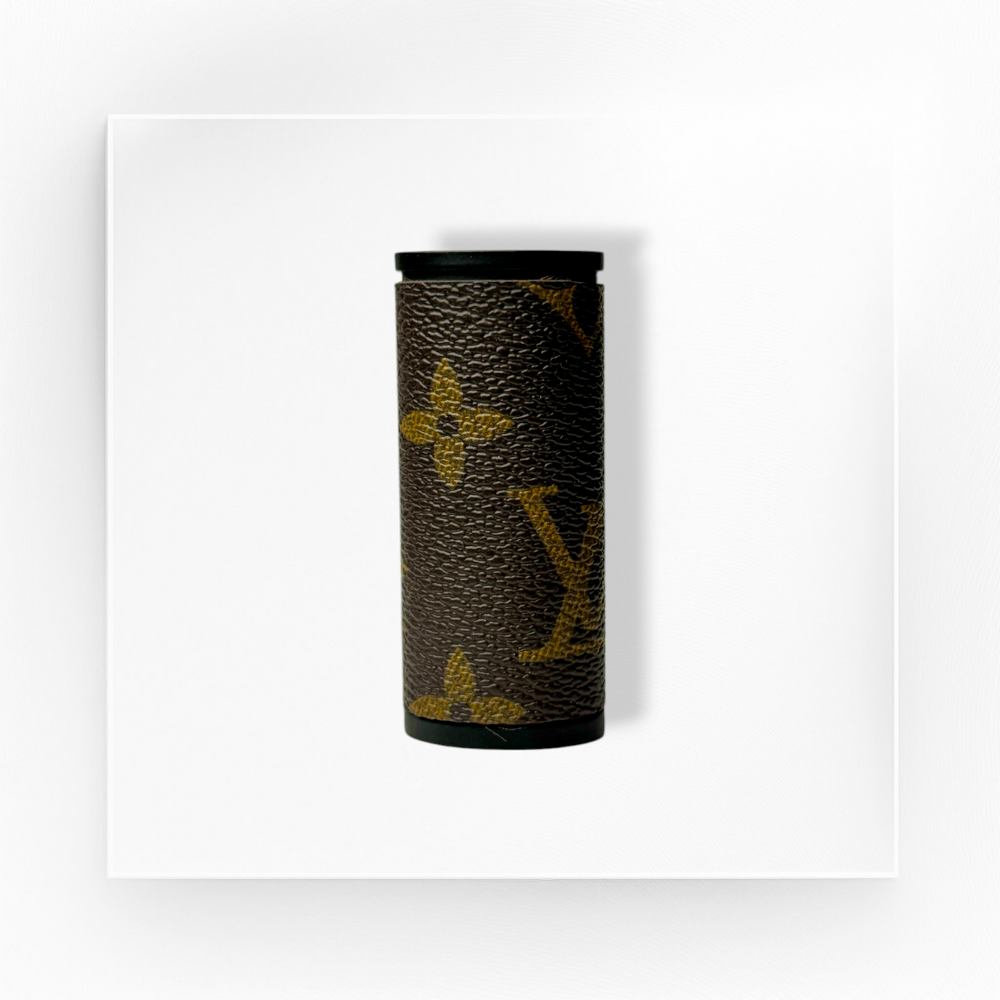 lv mono lighter case (lg)